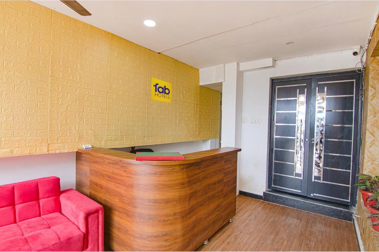 Fabhotel Satyam International Noida Kültér fotó